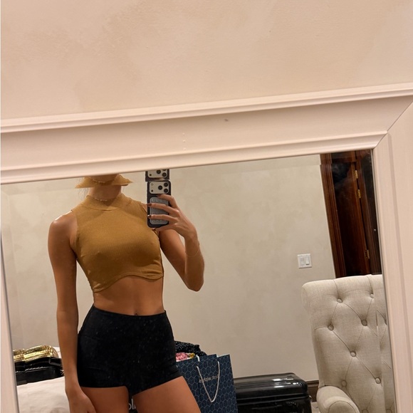 FARM Rio Tan Cropped Top - Picture 2 of 5